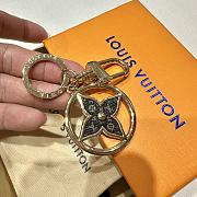 LV Puzzle Flower Monogram Keyring M01207 - 6