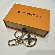 LV Puzzle Flower Monogram Keyring M01207 - 4