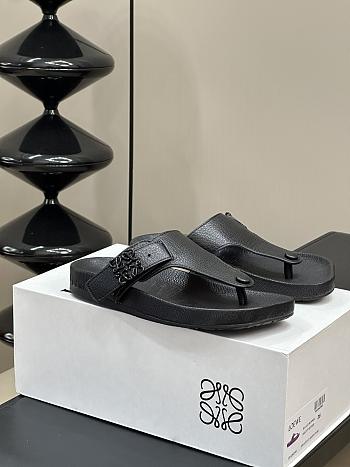 Loewe Ease Toe Post Sandal In Goatskin Black