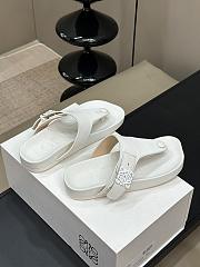 Loewe Ease Toe Post Sandal In Goatskin White - 3