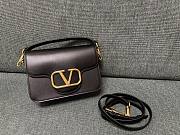 VLTN Garavani Locò Calfskin Shoulder Bag Black Gold 22x16x7cm - 1