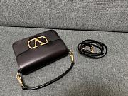 VLTN Garavani Locò Calfskin Shoulder Bag Black Gold 22x16x7cm - 4