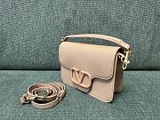 VLTN Garavani Locò Calfskin Shoulder Bag Rose 22x16x7cm - 5