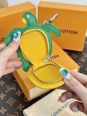 LV Turtle Pouch Bag Charm S00 M01471 - 6