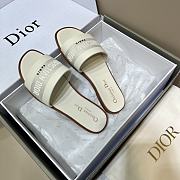 Dior Dway Slide White Calfskin and Embroidered Cotton - 4