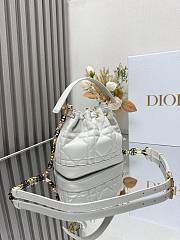 Small Dior Jolie Bucket Bag White Calfskin and Macrocannage Lambskin 17x16x10.5cm - 3