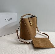 Celine Medium Louise Bag In Suede Calfskin Blonde 23.5x24x16cm - 6