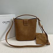 Celine Medium Louise Bag In Suede Calfskin Blonde 23.5x24x16cm - 4