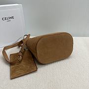 Celine Medium Louise Bag In Suede Calfskin Blonde 23.5x24x16cm - 2