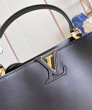 LV Capucines GM Souple Smooth And Grained Calfskin Black M24607 38x23x16cm  - 2