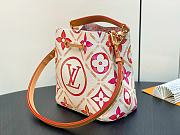 LV Néonoé BB Monogram Tiles Canvas M25315 20x20x13cm - 3