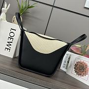 Loewe Soft calf leather Hammock Compact Bag Black 14.5x21x25cm - 4