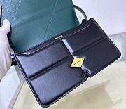 Burberry Snip leather crossbody bag Black 23×7×16cm - 4