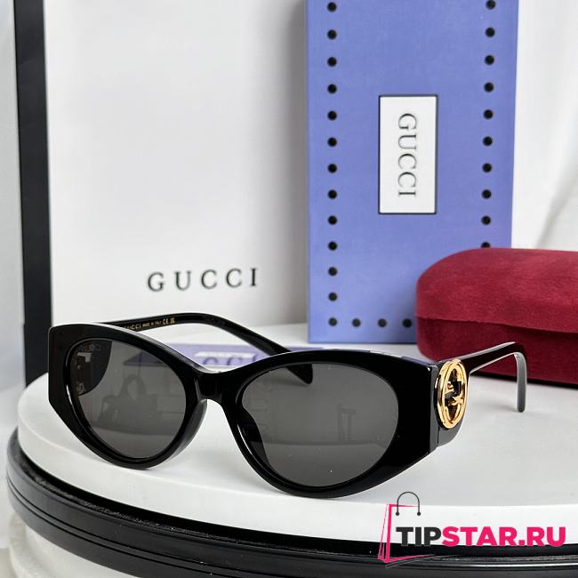 Gucci Squared Sunglasses  - 1