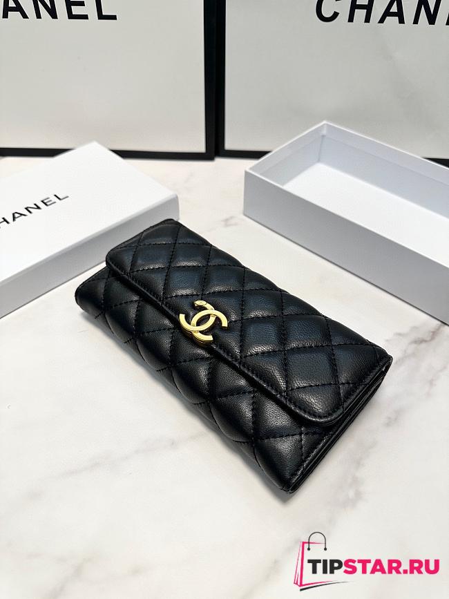 Chanel popular sheepskin bi-fold wallet 19x10cm  - 1