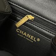 Chanel Mini Flag bag with Handle 14x18x7cm - 4