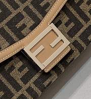 Fendi Retro monogram box bag 21.5x6.5x12 - 2