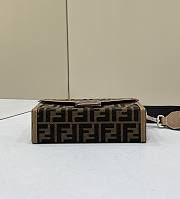 Fendi Retro monogram box bag 21.5x6.5x12 - 4