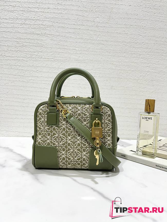 Loewe Green calfskin and jacquard canvas Crossbody Bag 16x18x8.5cm - 1