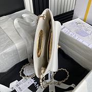 CHANEL 24B White Grey Handbags 24 × 34 × 8 cm - 3