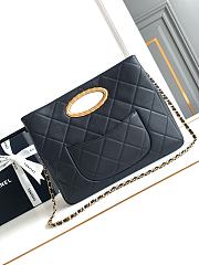 CHANEL 24B Black Handbags 24 × 34 × 8 cm - 4