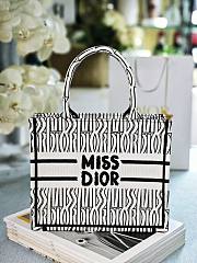 Dior Book Tote Black White 26.5 x 21 x 14 cm - 1