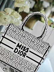 Dior Book Tote Black White 26.5 x 21 x 14 cm - 4