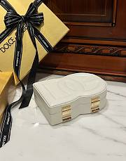 D&G White Logo Box 20x15x6.5cm - 5