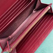 Gucci Marmont Quilted Handbag Wine Red 20x13x6cm - 4