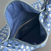 Bottega Veneta Denim and leather Hop Bag Indigo, & Muse Brassg 54X24X13CM - 4