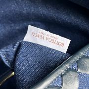 Bottega Veneta Denim and leather Hop Bag Indigo, & Muse Brassg 54X24X13CM - 2