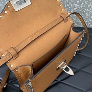 Valentino Garavani Rockstud Small Leather Crossbody Bag Brown 22.5X15.5X6CM - 6