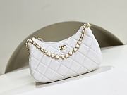 Chanel 24c Heart Hobo Underarm White Bag 20x18.5x4.5cm - 1