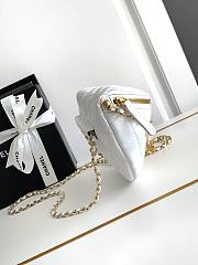 Chanel Pearl Chain Waist Cross-body Waist Bag Snơ White 17x24 X 11cm - 4