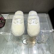 Chanel 24B New Fur White Slippers - 2