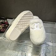 Chanel 24B New Fur White Slippers - 5