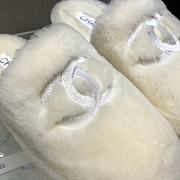 Chanel 24B New Fur White Slippers - 4