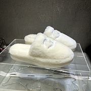 Chanel 24B New Fur White Slippers - 6