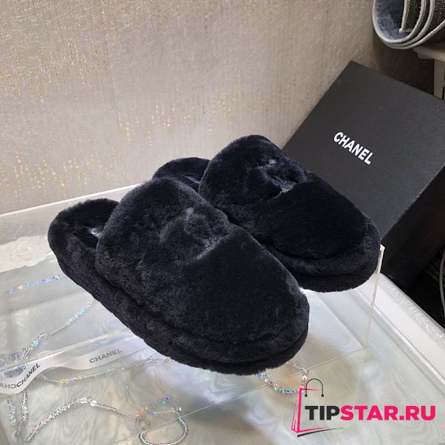 Chanel 24B New Fur Black Slippers - 1