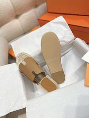 Hermes Antigua Flat Straw Slippers Beige - 2