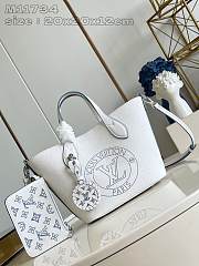 LV Blossom PM Bag M11734 White/Blue 20 x 20 x 12.5 cm - 1