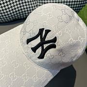 NY&Gucci Cooperation Baseball White Cap - 3