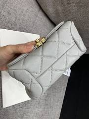 Chanel Classic Diamond Flap Bag Grey 17X8.5X11.5Cm - 2