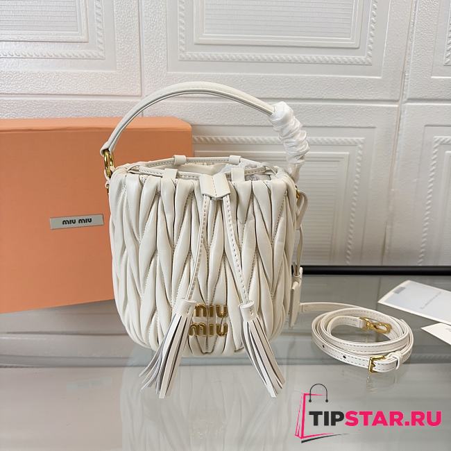 Miu Miu Bucket Small White Bag 17X15X10CM - 1