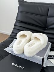 Chanel 24B new furry white slippers  - 6