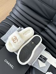 Chanel 24B new furry white slippers  - 2