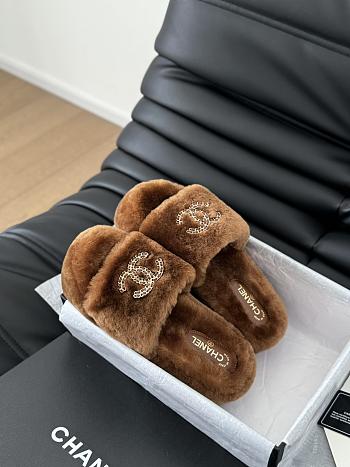 Chanel 24B new furry brown slippers