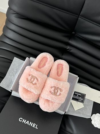 Chanel 24B new furry light pink slippers