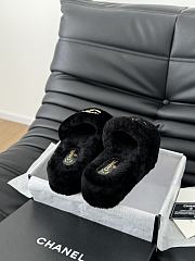 Chanel 24B new furry black slippers - 5