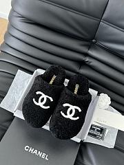 Chanel 24B new furry black&white slippers - 1